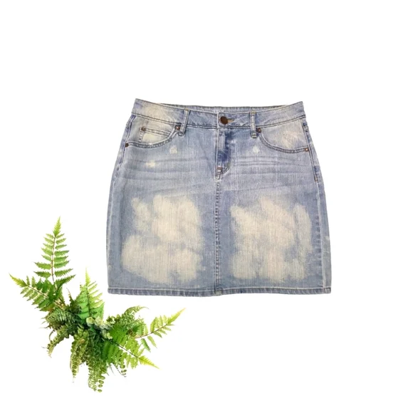 Women's a.n.a Petite Denim mini skirt - Picture 1 of 2